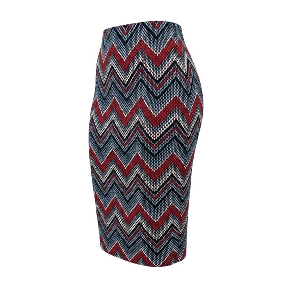 Cato Dresses & Skirts - Cato Women's CHEVRON PATTERN SKIRT - SIZE M